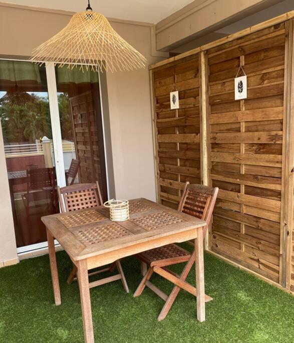 Appartement Cosy & Calme En Rez De Villa Saint-Francois  Ngoại thất bức ảnh